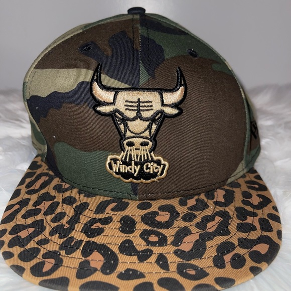 Chicago Bulls hat, Windy City Camo, Cheetah OSFM.NWOT - Picture 2 of 4